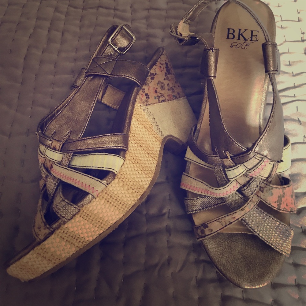 BKE wedges