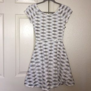 White/Grey print Dress