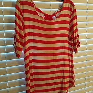 Faith and Joy 3/4 sleeve top w/ tie detail on back