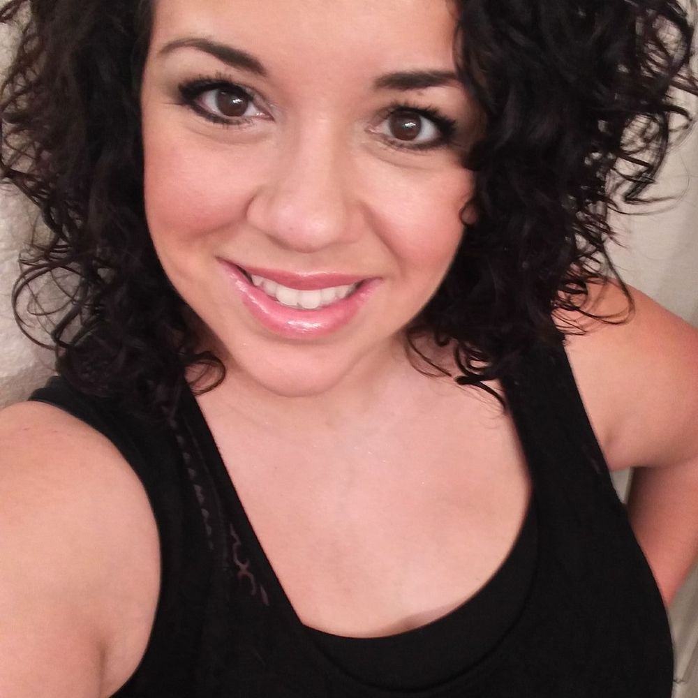 Meet your Posher, Alicia