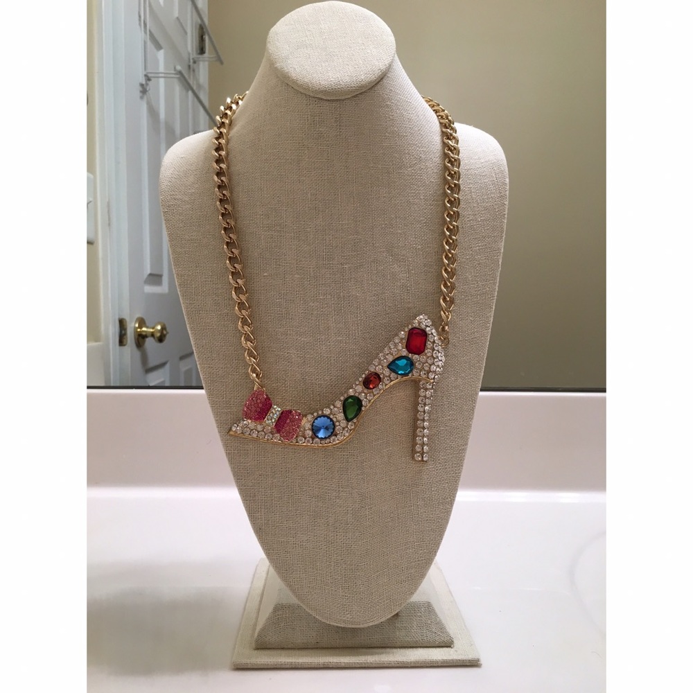 💎 Shoe 💎 Gorgeous Statement Necklace & Earrings