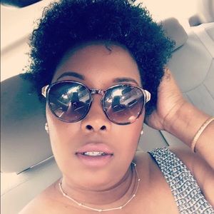 Meet your Posher, Dedra