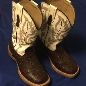 Kids ostrich Roper Boots size 9. For Boys or girls