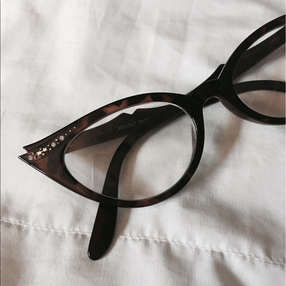 Cat Eye Glasses