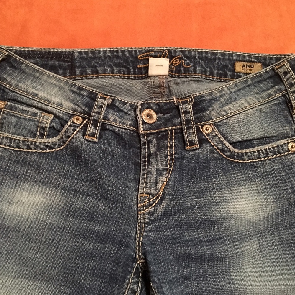 Silver Aiko jeans size 27x31