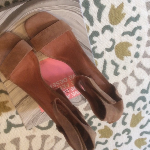Jeffrey Campbell Tan Suede Holley Heels / Sandals - Picture 5 of 7
