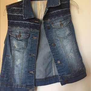 Wax jeans denim vest with pattern detail