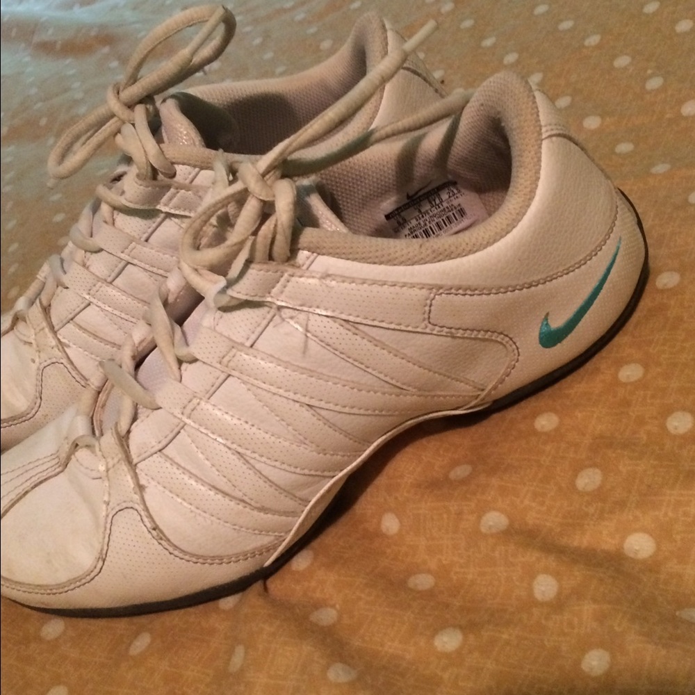 Nike cheer/dance shoes