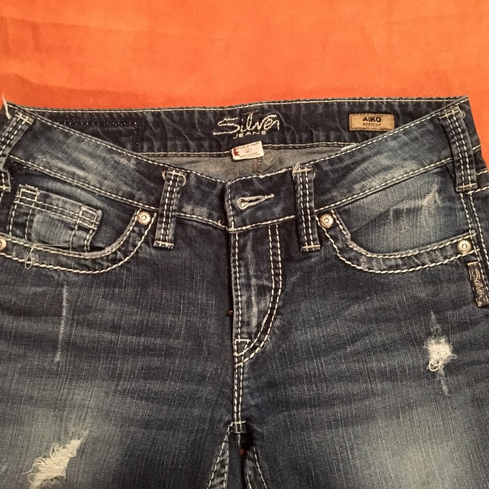 Silver AIKO boot cut jeans size 28x31