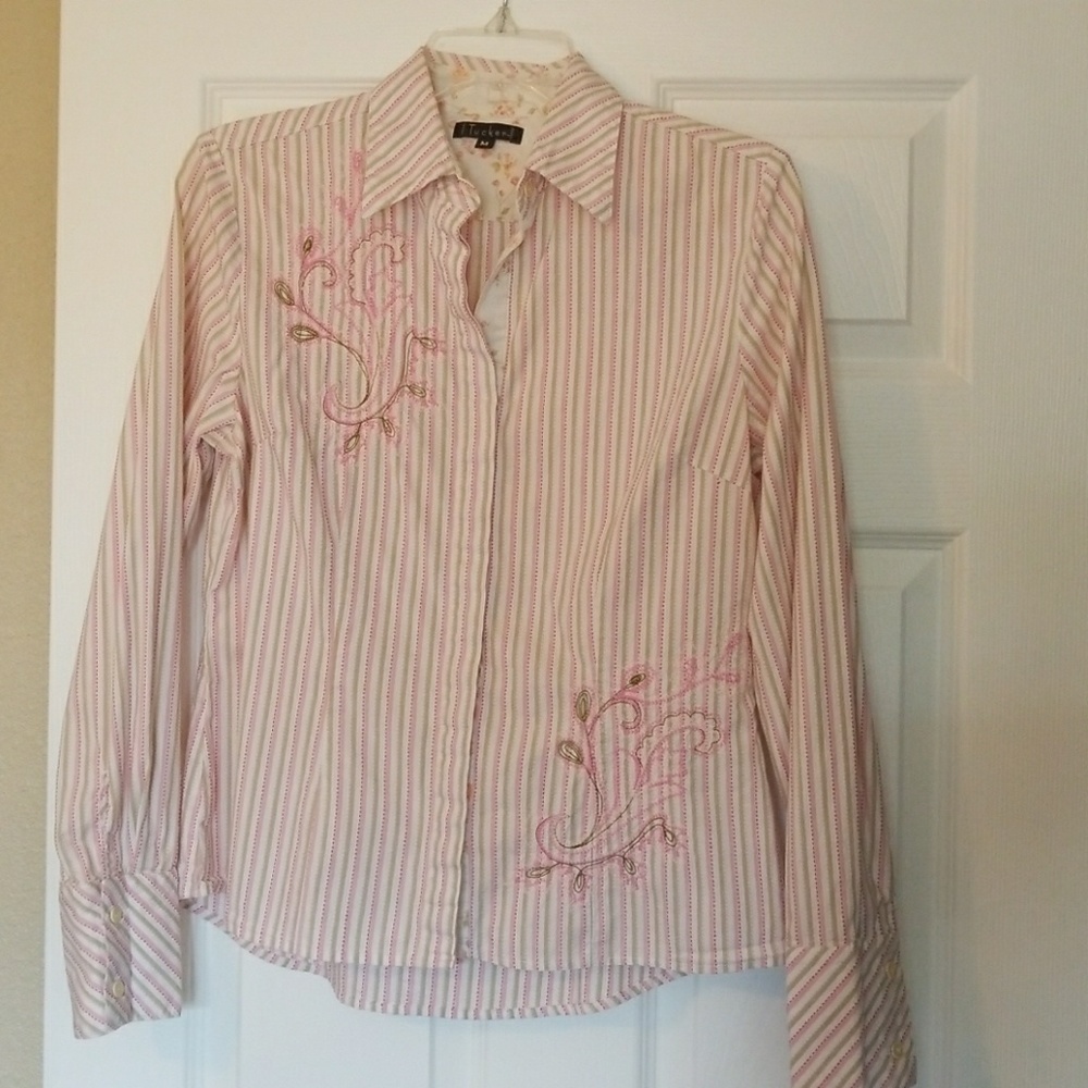 Tucker shirt with embroidered detail