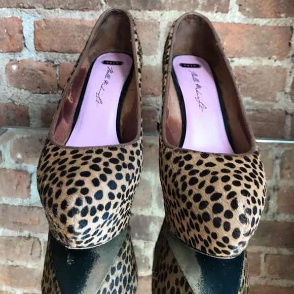 Like new fab Skin Hello Midnight leopard heels - Picture 2 of 7