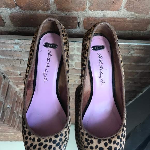 Like new fab Skin Hello Midnight leopard heels - Picture 3 of 7