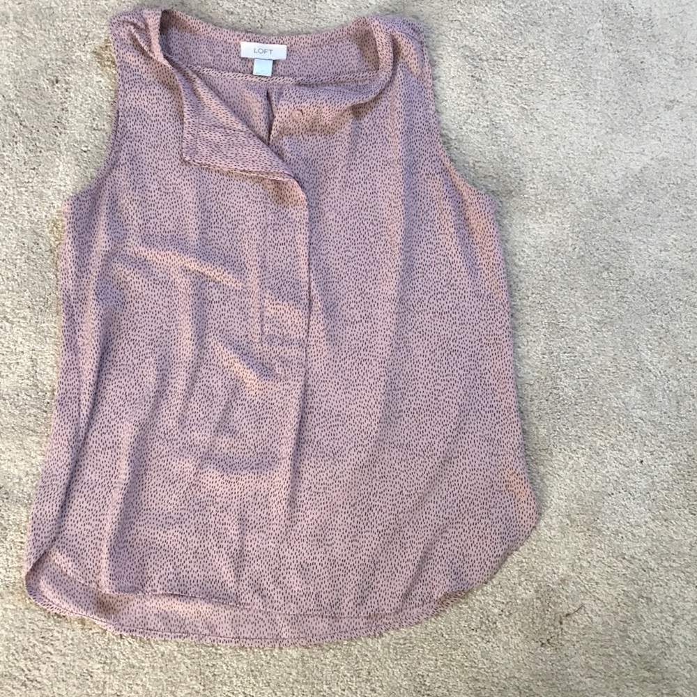 Like-new Loft sleeveless blouse