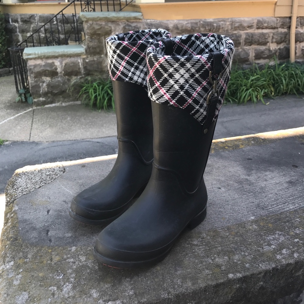 Rain boots by Croc