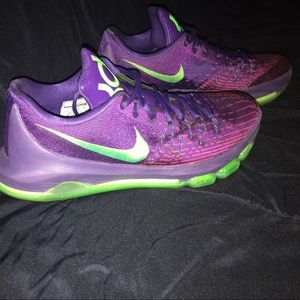 Nike Kd 8 Suit (Kevin Durant Basketball Shoes)