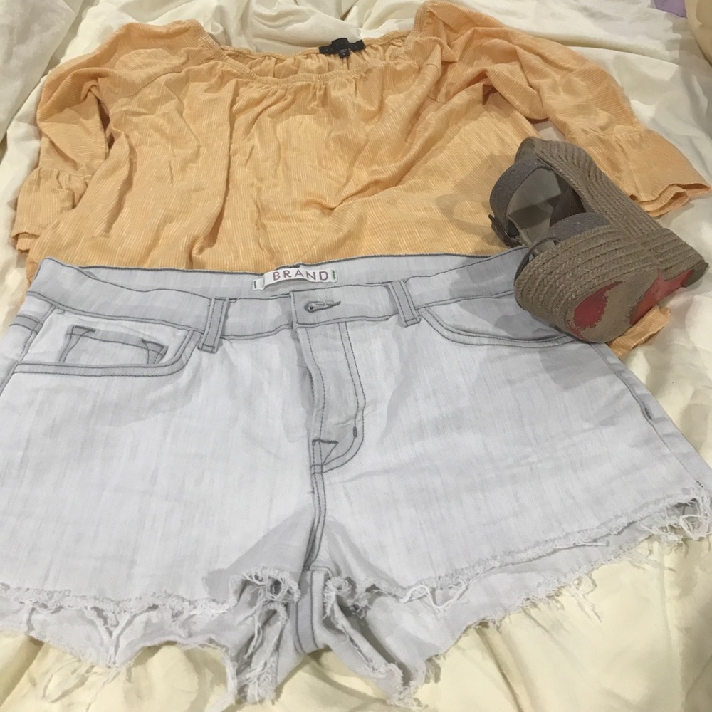 J Brand cut off jean short 🛍