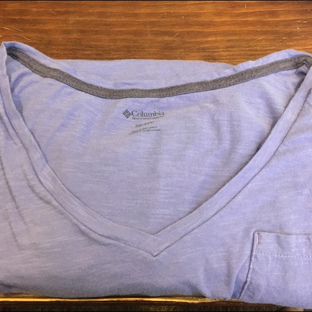 Bundle of 2 Long Sleeve Columbia Tees