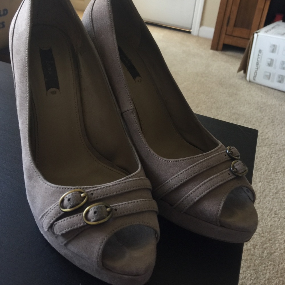 Gray used pair of Zara open toe heels