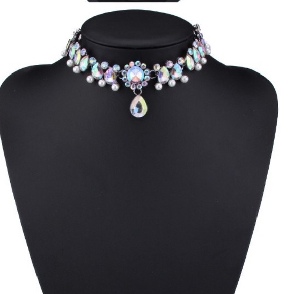 New Statement Crystal Fashion Choker - Picture 2 of 2