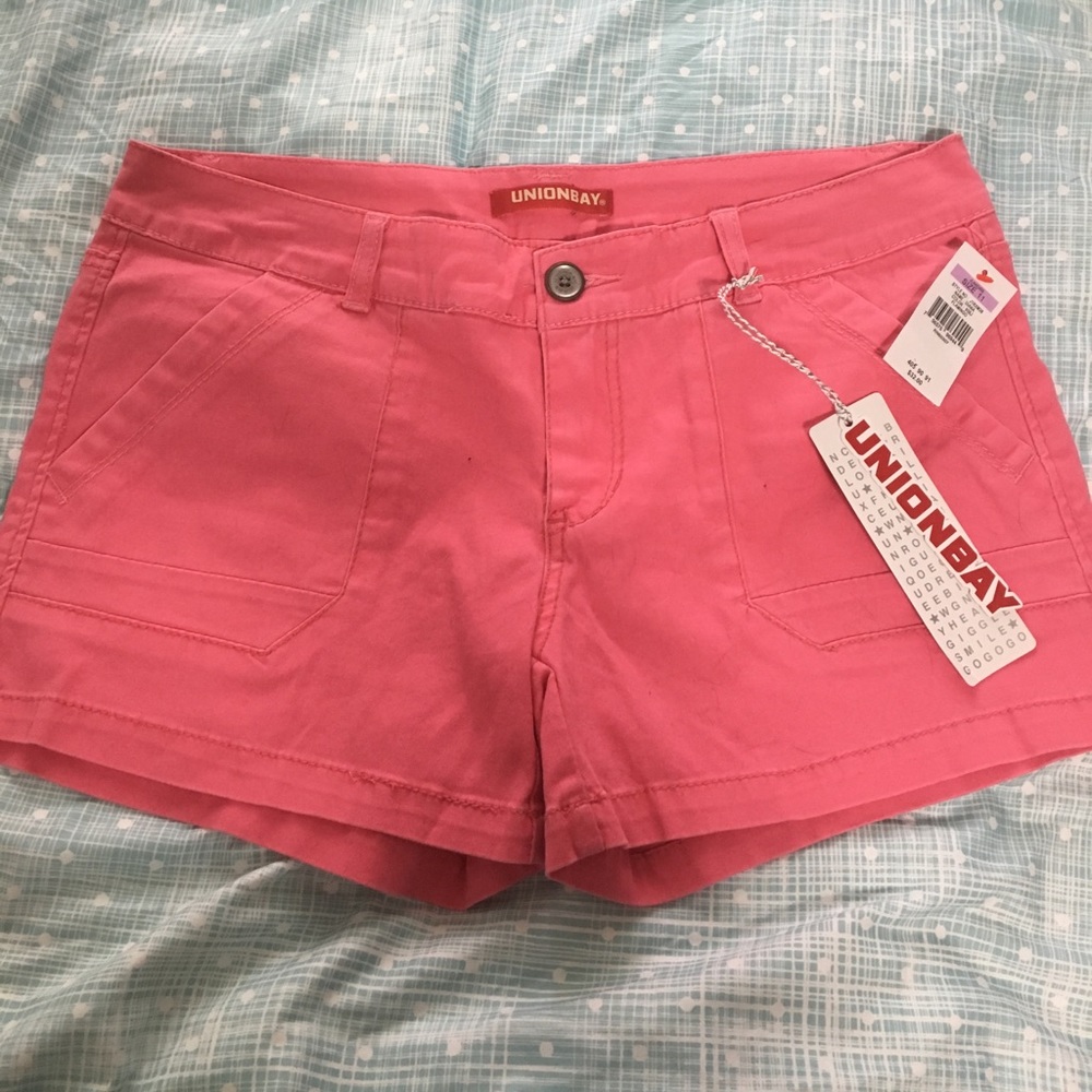 BNWT pink shorts