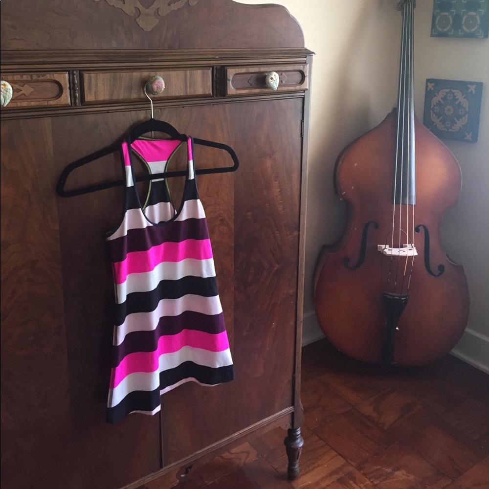 Lululemon tank... make me an offer!