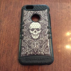 Sparkly skull iPhone 6 case