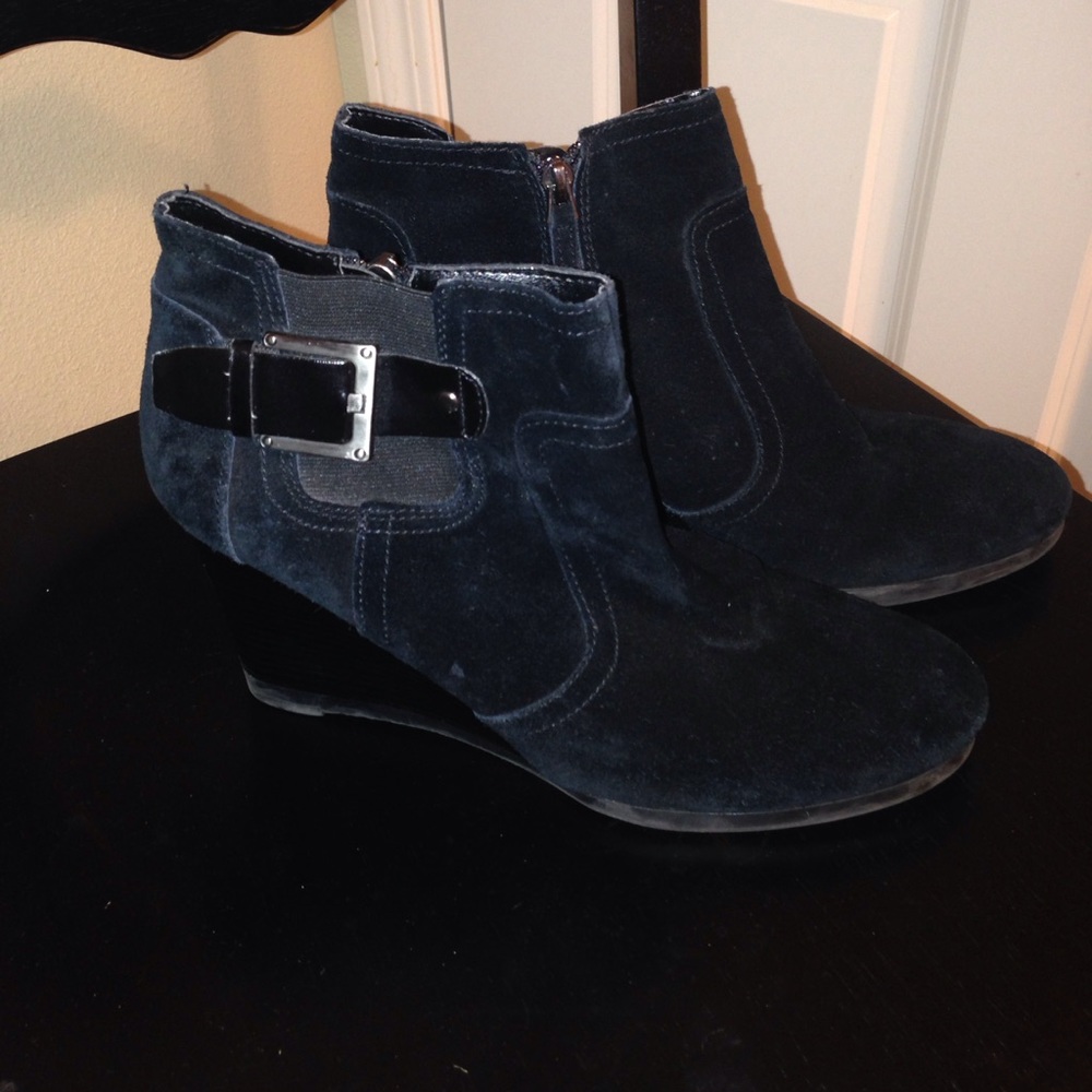 Black wedge booties