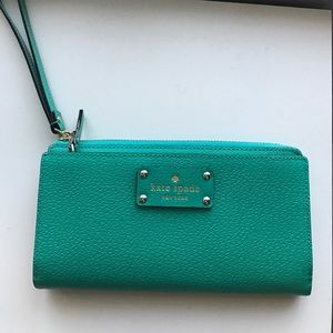 NEVER USED Authentic Kate Spade Wristlet/ Wallet