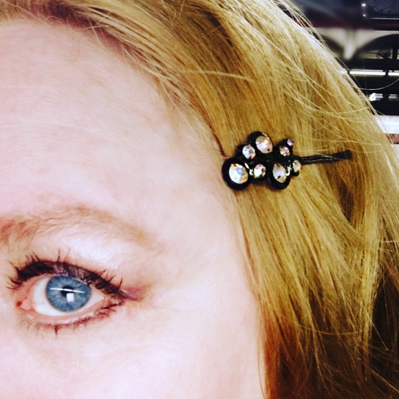 Colette Malouf Hair Clips - Picture 3 of 3