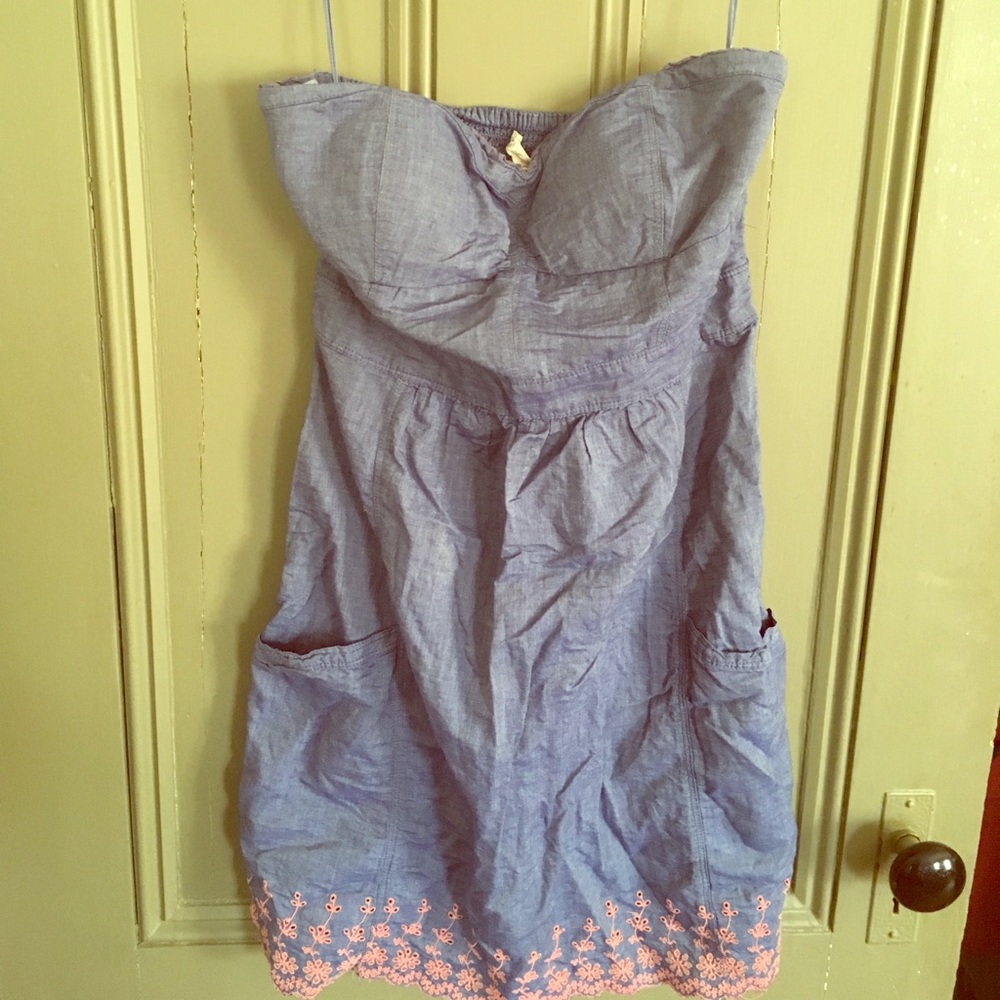 Strapless denim dress with appliqué trim