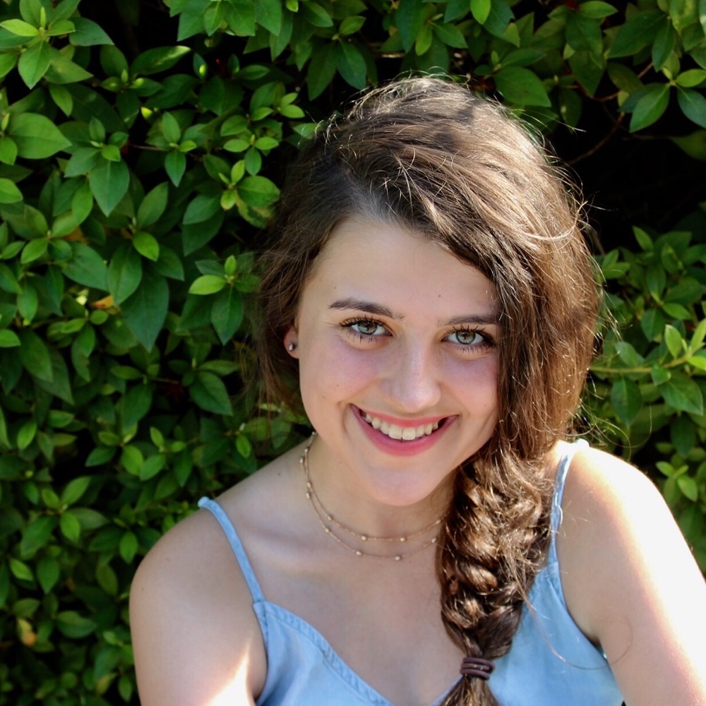 Meet your Posher, Caroline