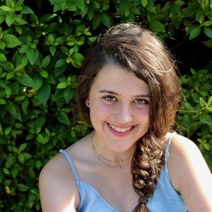 Meet your Posher, Caroline