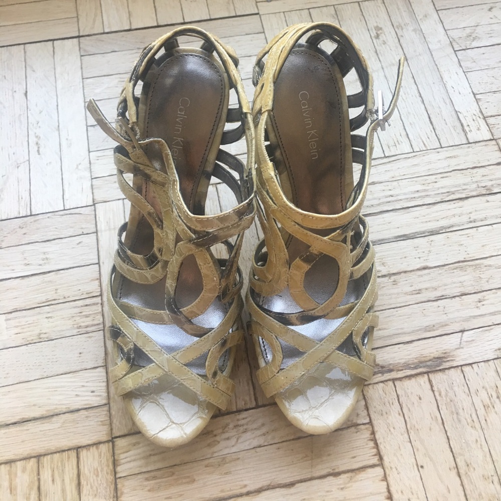 CALVIN KLEIN Strappy Sandals