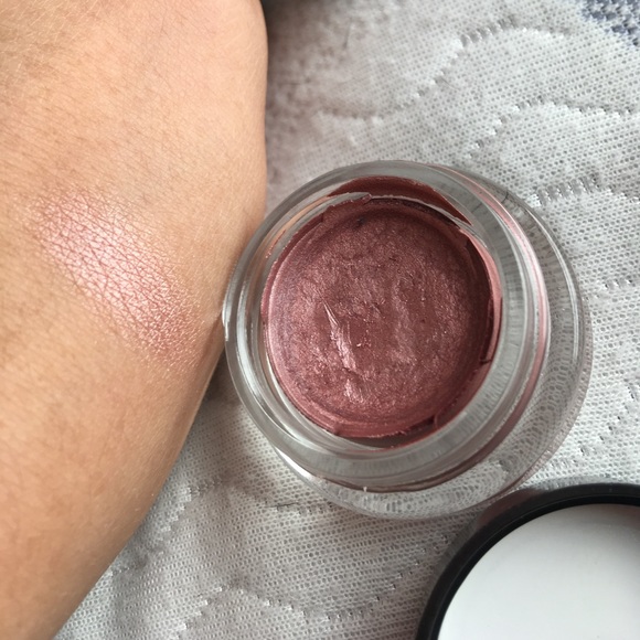 eyeshadow bundle! - Picture 3 of 3