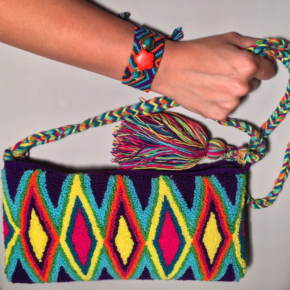 Wayuu crossbody clutch