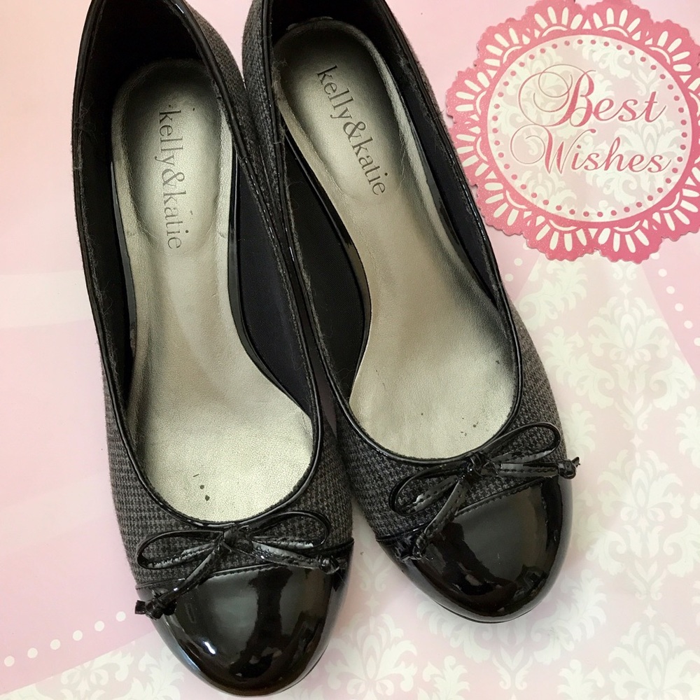 Kelly & Katie Becky wedges sandals
