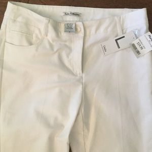Dalia Collection Pants - NWT White Dressy Jeans by Dalia Collection. Sz 6 Dalia Collection Pants - NWT White Dressy Jeans by Dalia Collection. Sz 6