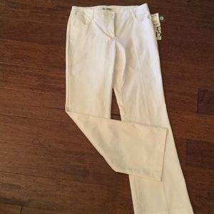 Dalia Collection Pants - NWT White Dressy Jeans by Dalia Collection. Sz 6 Dalia Collection Pants - NWT White Dressy Jeans by Dalia Collection. Sz 6