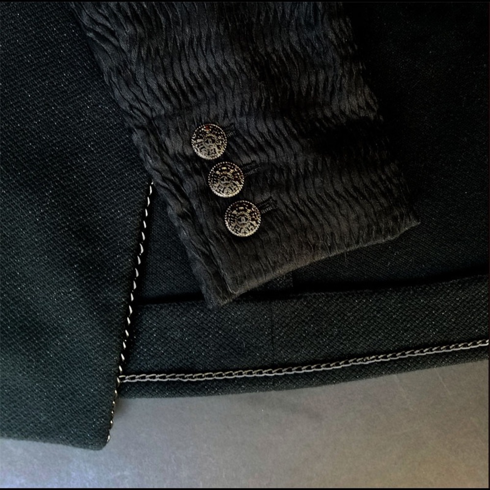 HOST PICK!!! CHANEL BLAZER/jACKET shimmering black - Picture 10 of 12