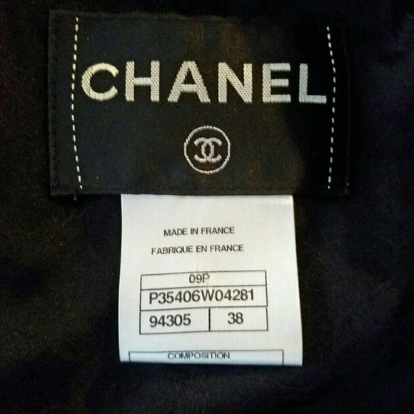 HOST PICK!!! CHANEL BLAZER/jACKET shimmering black - Picture 11 of 12