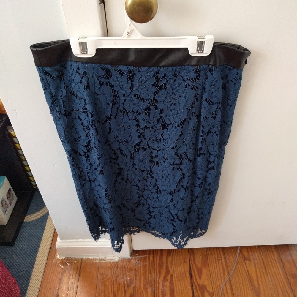 NWOT Brixon Ivy Lace Pencil Skirt