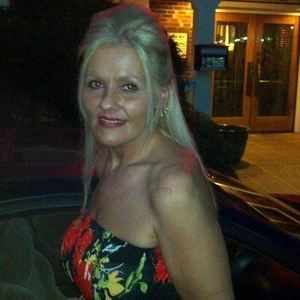 Meet your Posher, Maxine