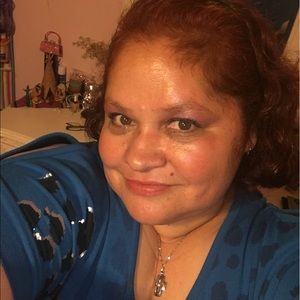 Meet your Posher, Celia