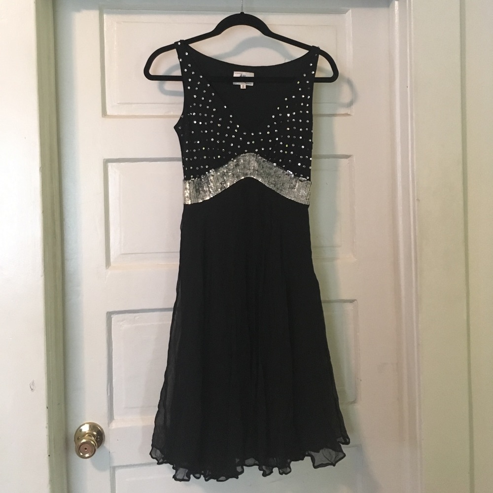 Sequined Knee-Length Milly Cocktail Dress