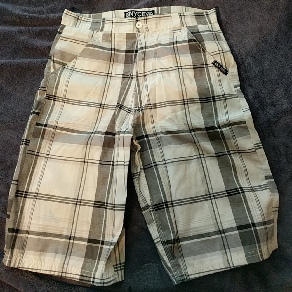 Short's