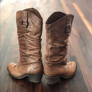 Size 8, Steve Madden brown leather cowboy boots