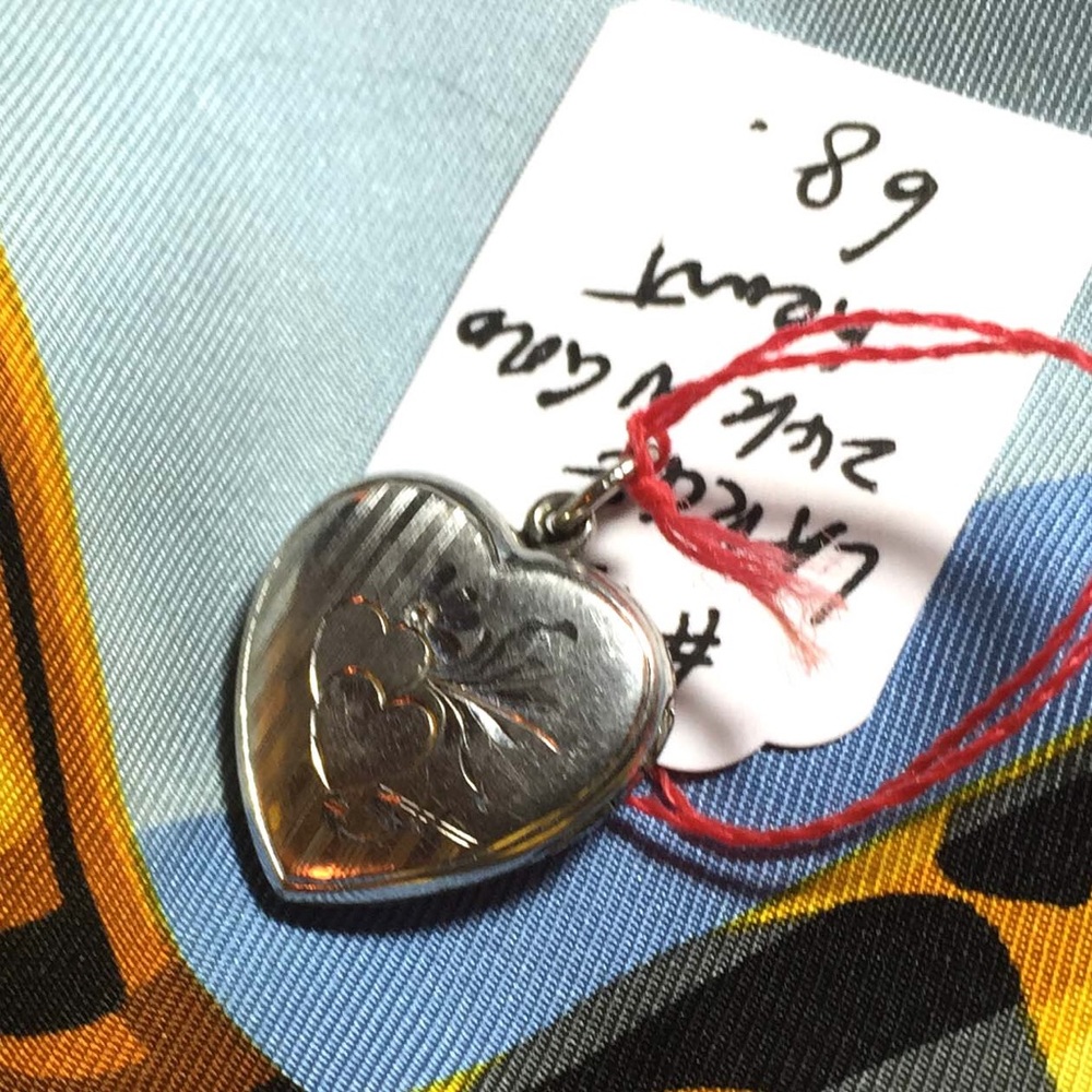 Pure 22K white gold heart locket pendant heirloom