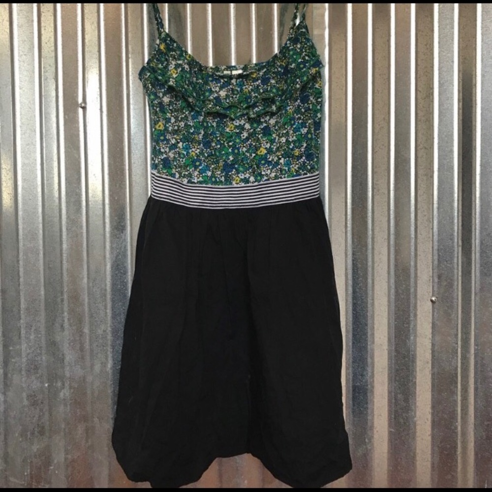 Floral color block mini dress 💕