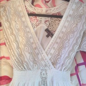 Beautiful plunging cinched waist blouse