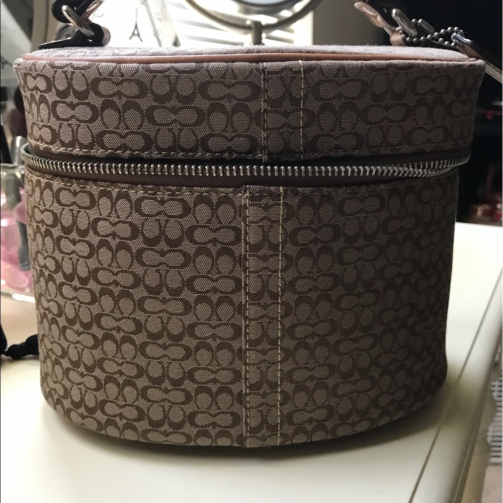 Coach Train Case